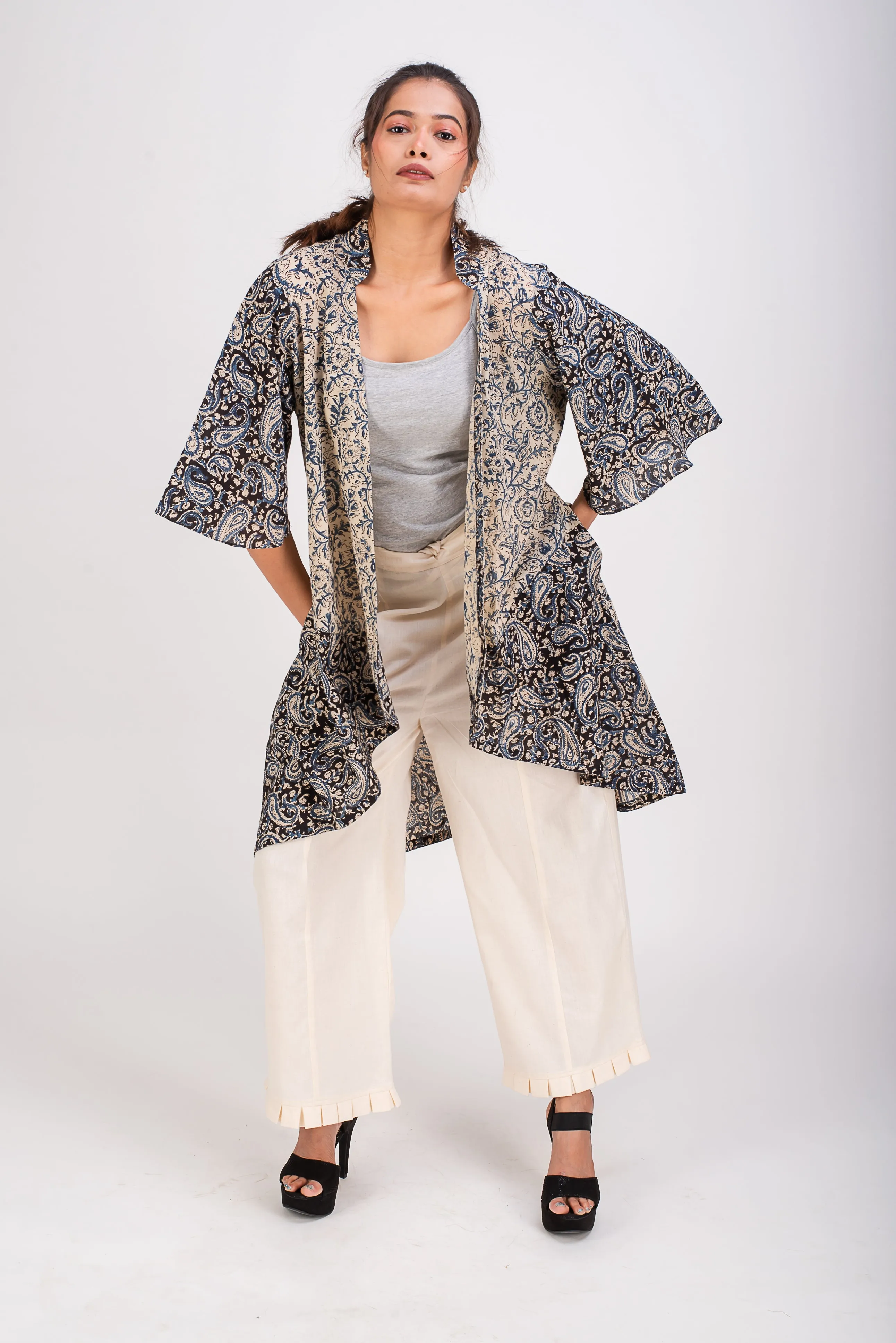 513-153 Whitelotus "Su" Women's coat Kimono