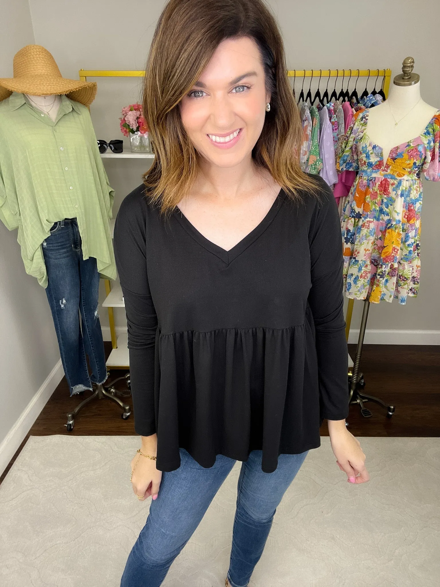 *BELLES & DOORBUSTER* Hughes V-Neck Peplum Top in Black