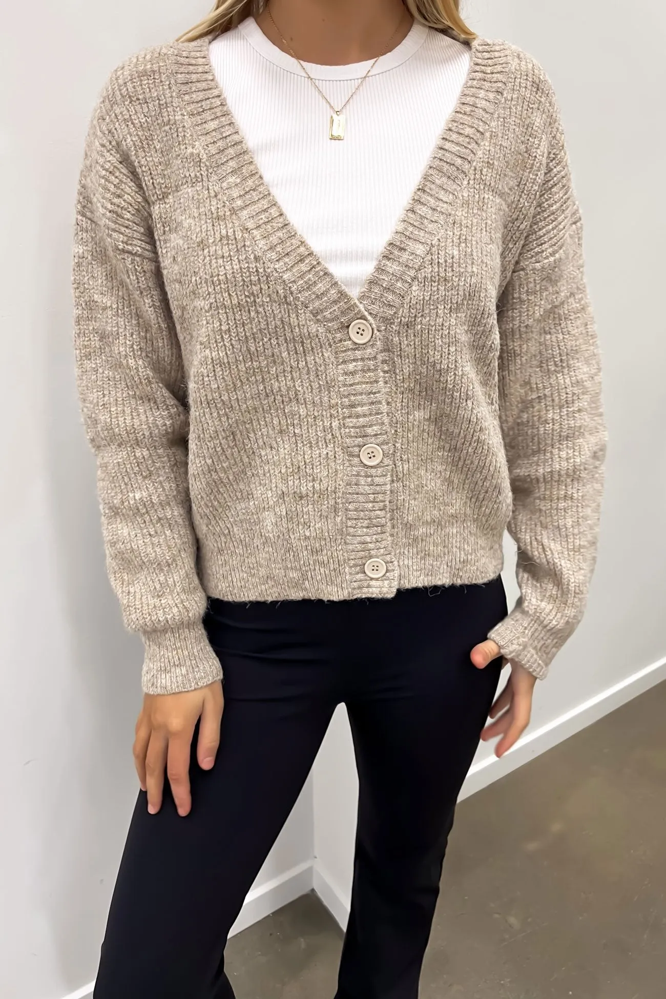 Olivia Cardigan Beige