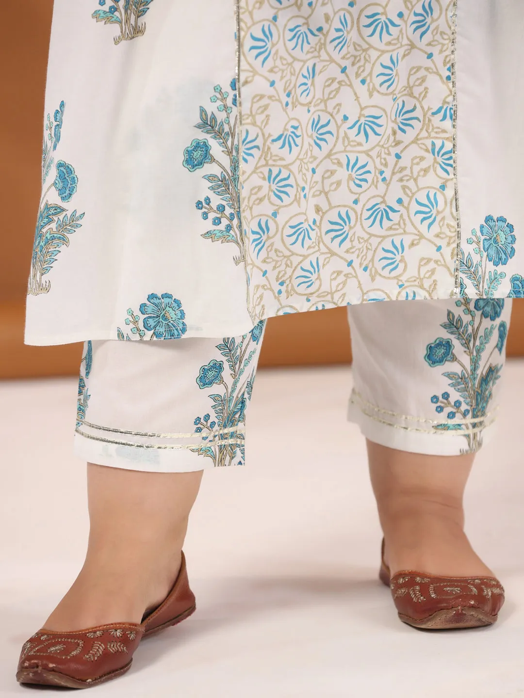 Plus Size White & Turquoise Blue Ethnic Printed Flared Kurta With Pants & Dupatta