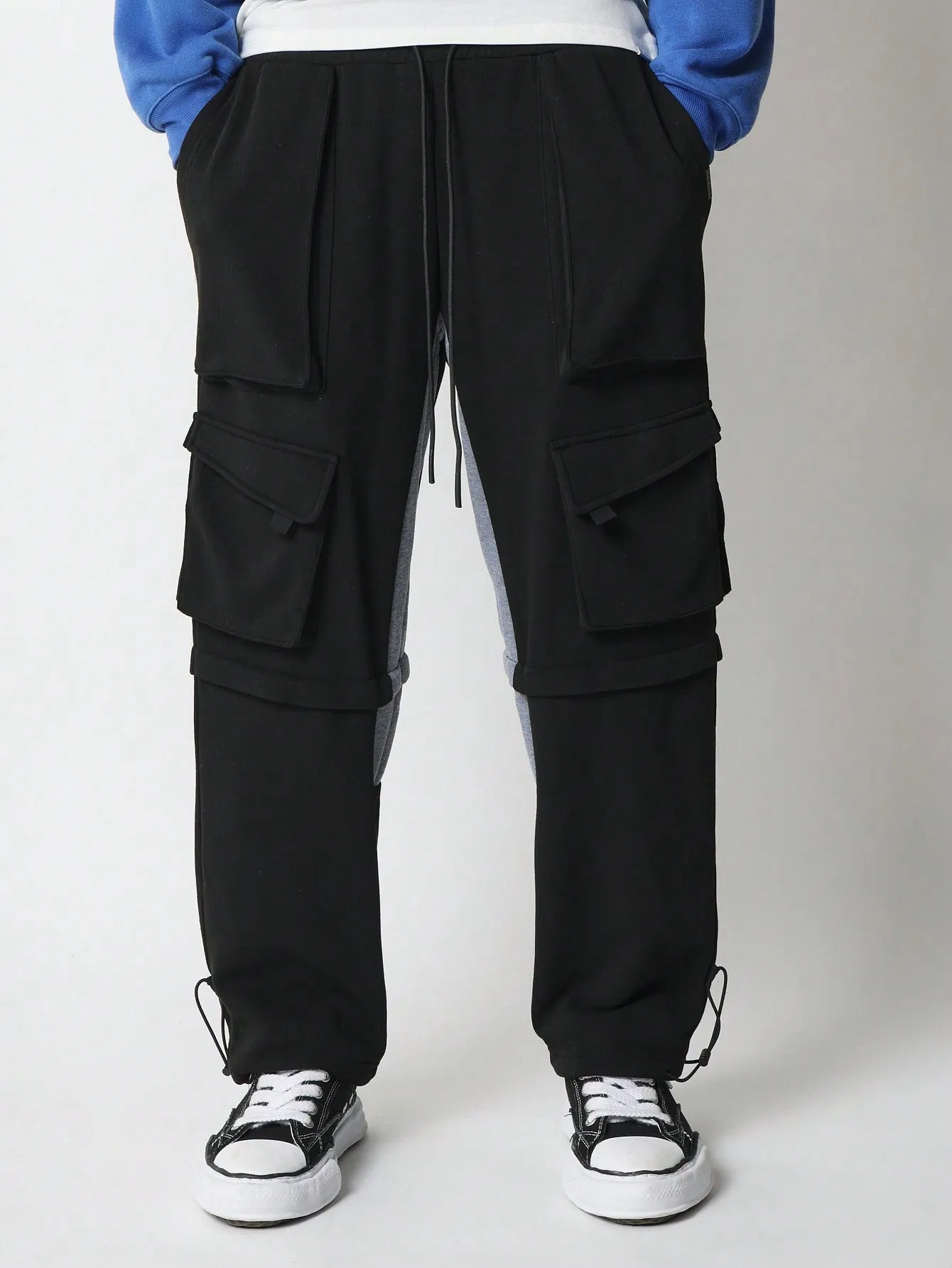 Regular Fit Exposed Multi Pocket Cargo Essential Sweatpants