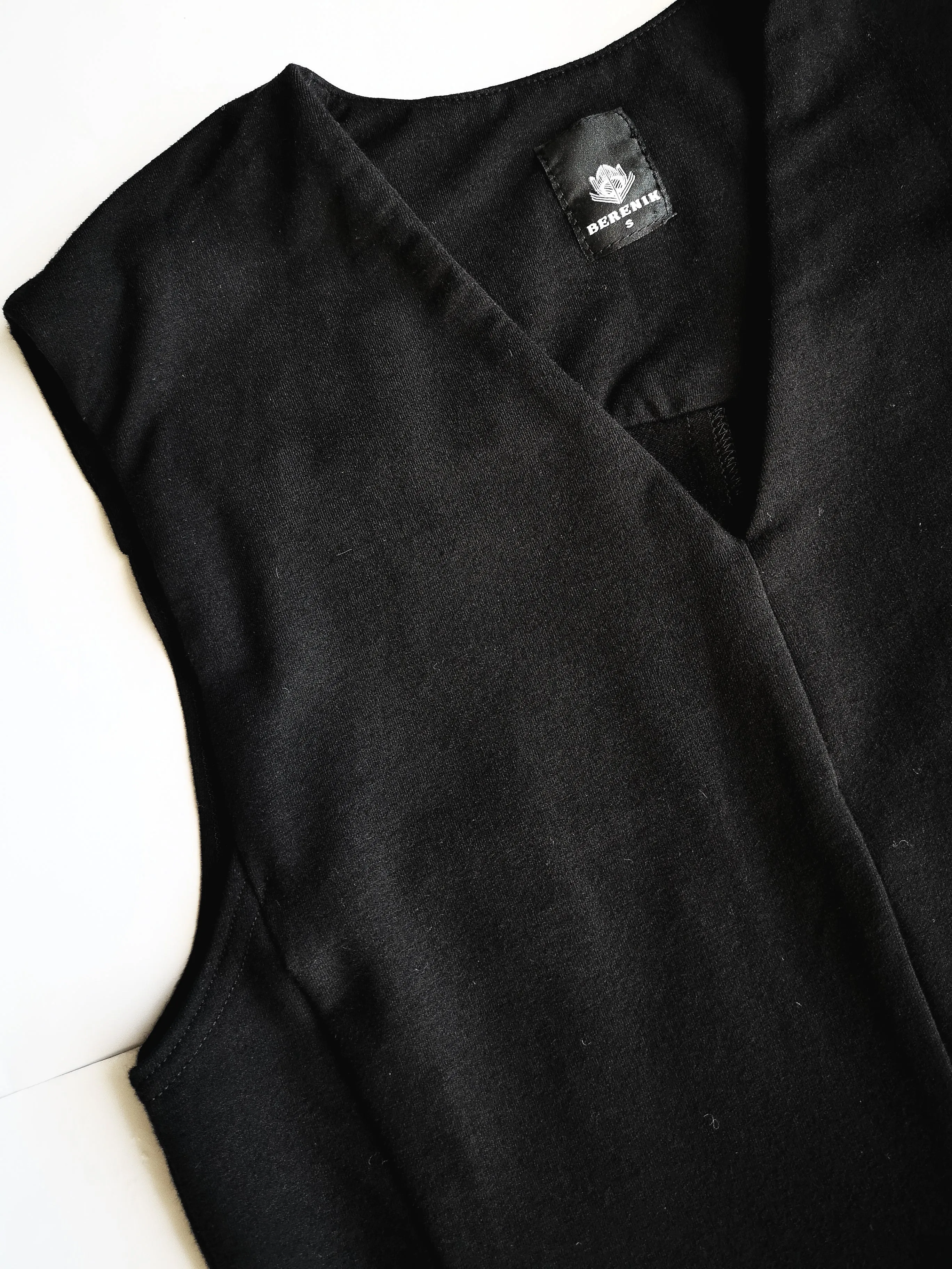 SHIRT SLEEVELESS - COTTON JERSEY black