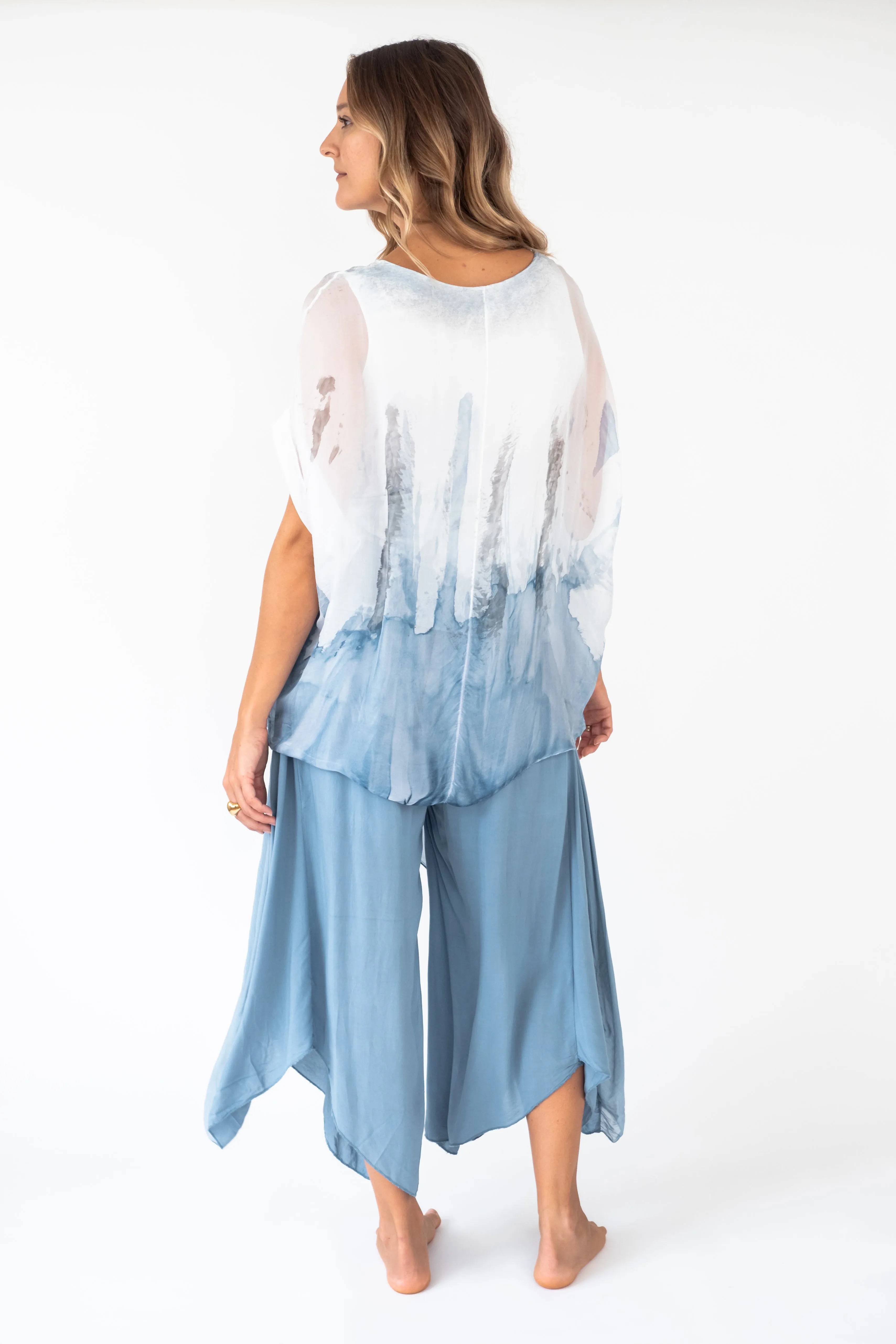 The MAHINA  flowy Silk Top