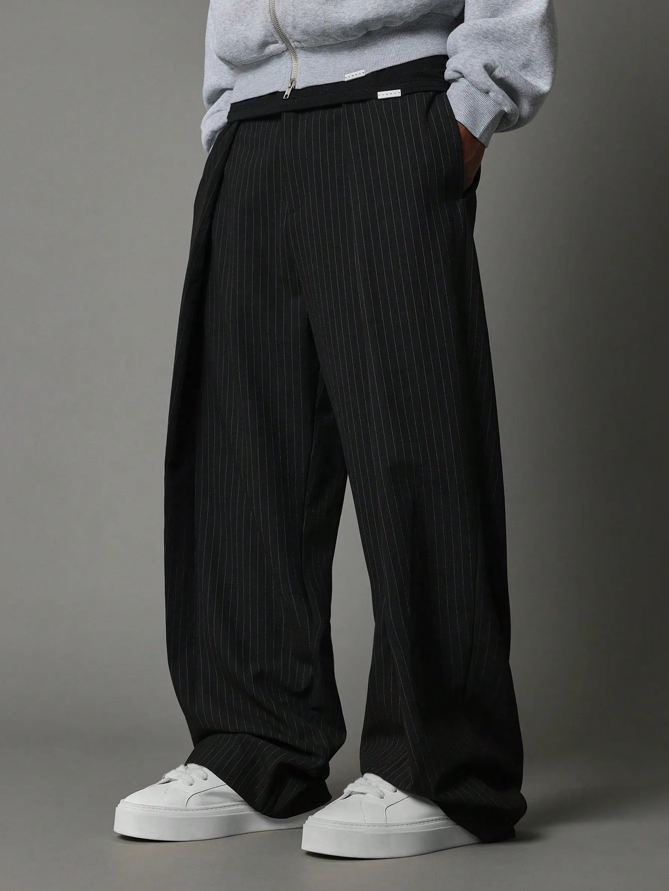 Wide Leg Tailoring Pinstripe Trouser With Pleats